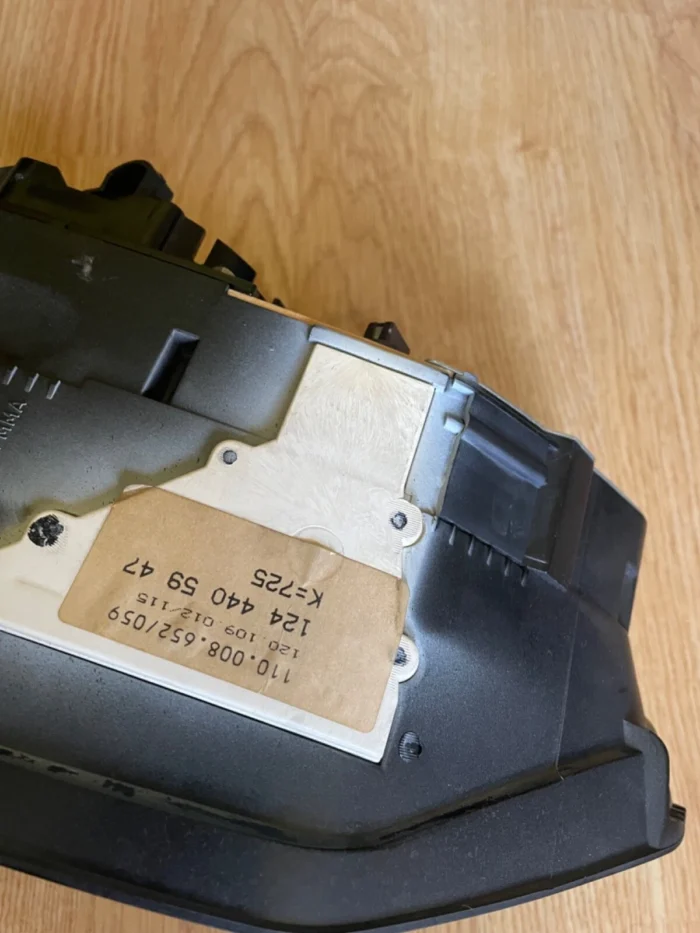 S l1600 (6)