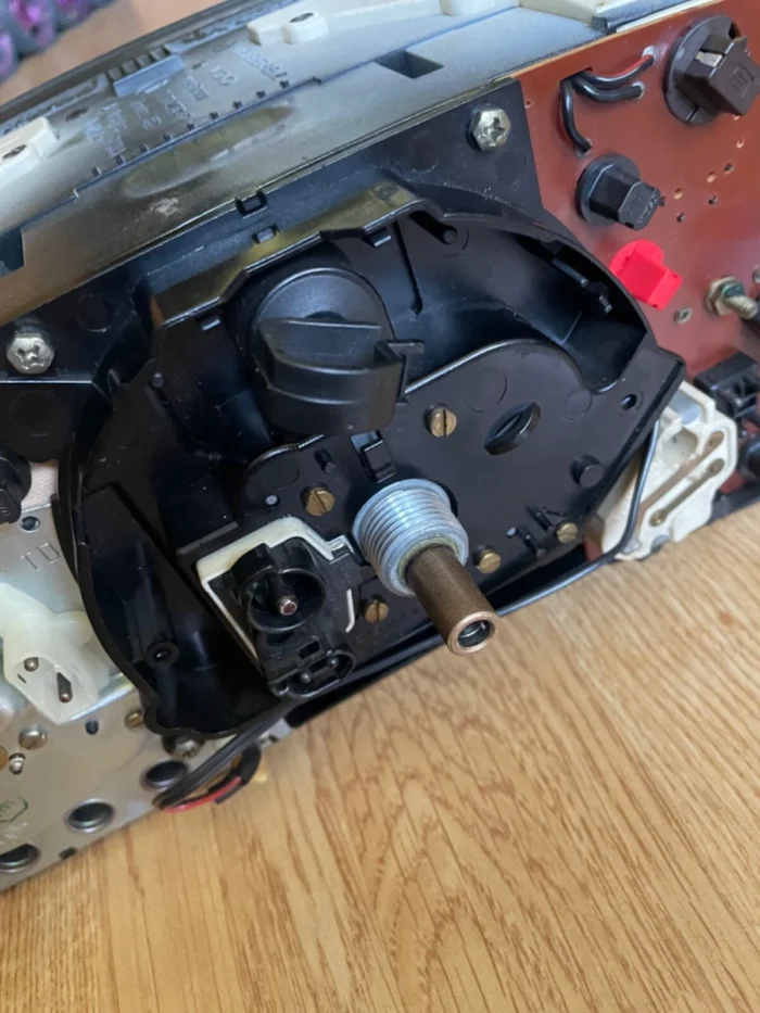 S l1600 (8)