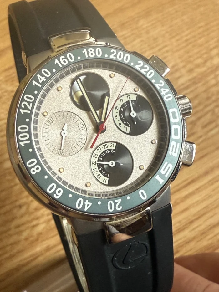 S l1600 (3)